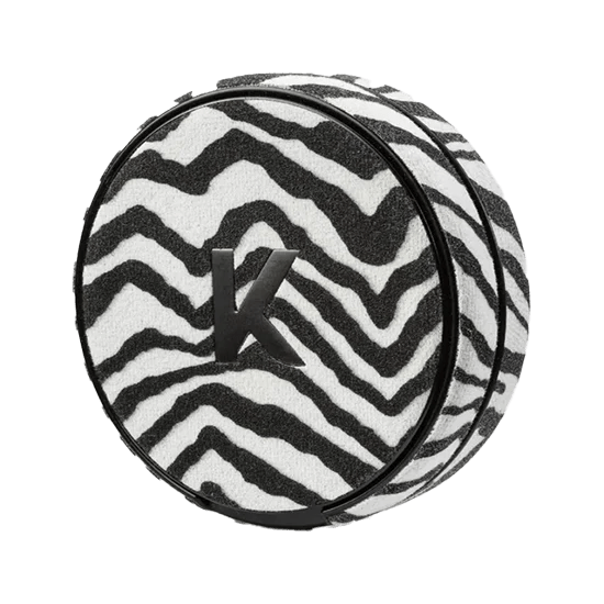 KELLY WHITE – Zebra Kelly